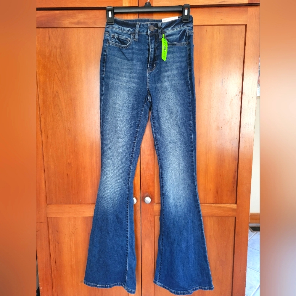 SO Boot-cut / Bell-bottom / Flare Jeans (Size: 1, Color: Med Blue) NWT